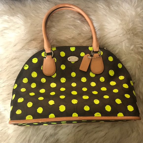 Coach Handbags - Like new coach bag
